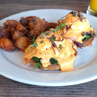 Salmon Benedict